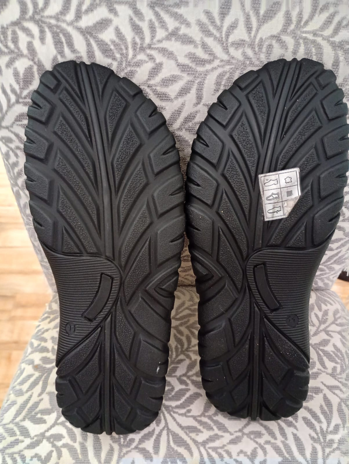TU- Mens slippers